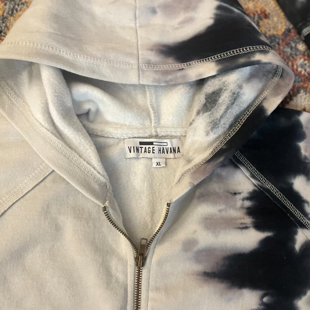 NWT Boys' Tie Dye Zip Hoodie Vintage Havana, XL - Picture 6 of 8